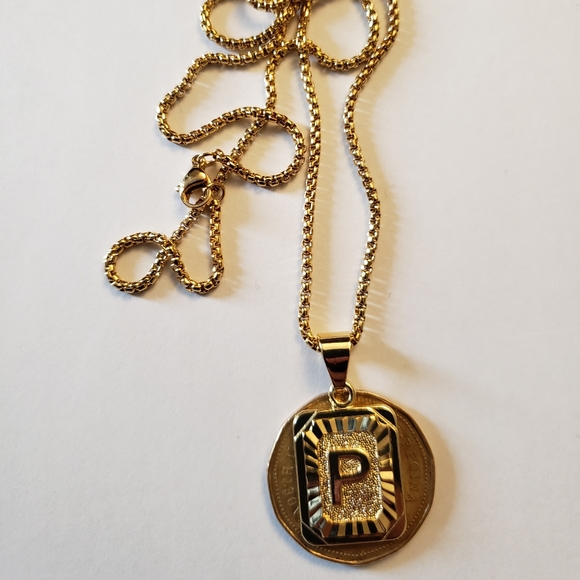Gold Filled Letter P Pendant 20” Long Necklace - Picture 4 of 5